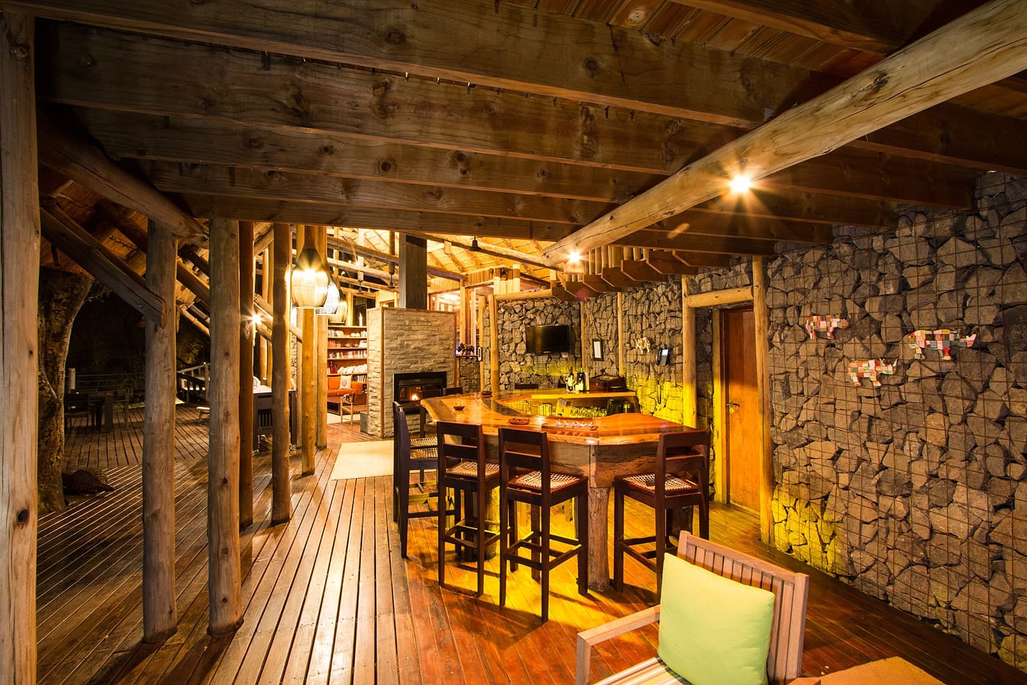 Rhino Post Safari Lodge 营地实景