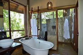 Rhino Post Safari Lodge 营地实景