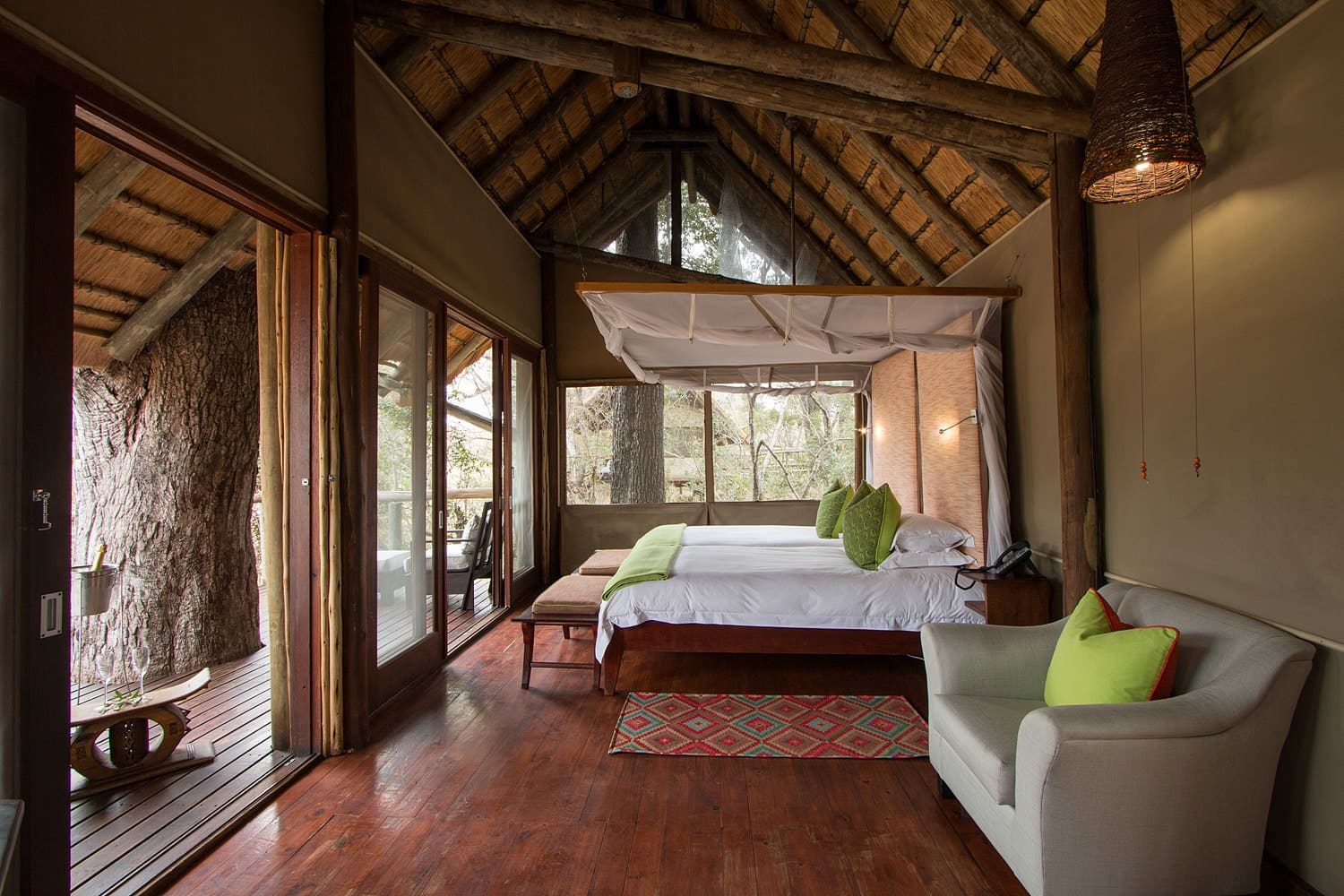 Rhino Post Safari Lodge 营地实景