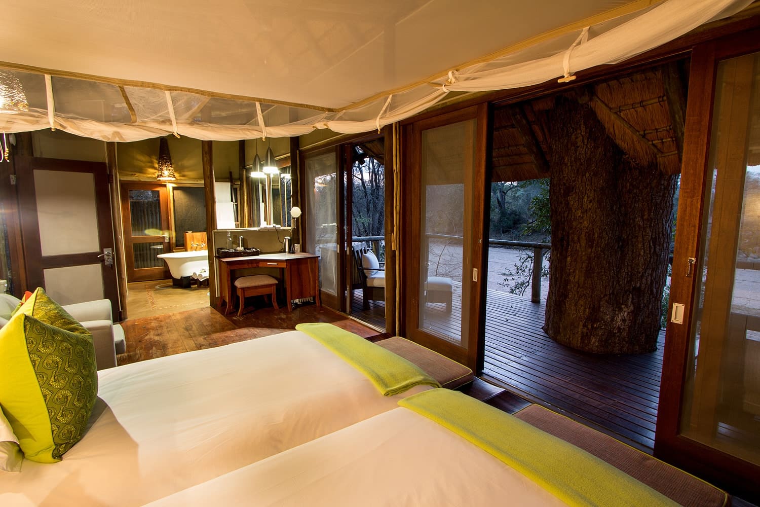 Rhino Post Safari Lodge 营地实景