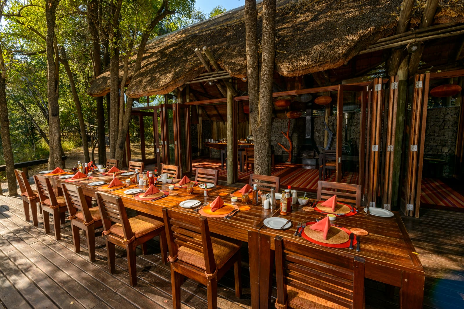 Rhino Post Safari Lodge 营地实景