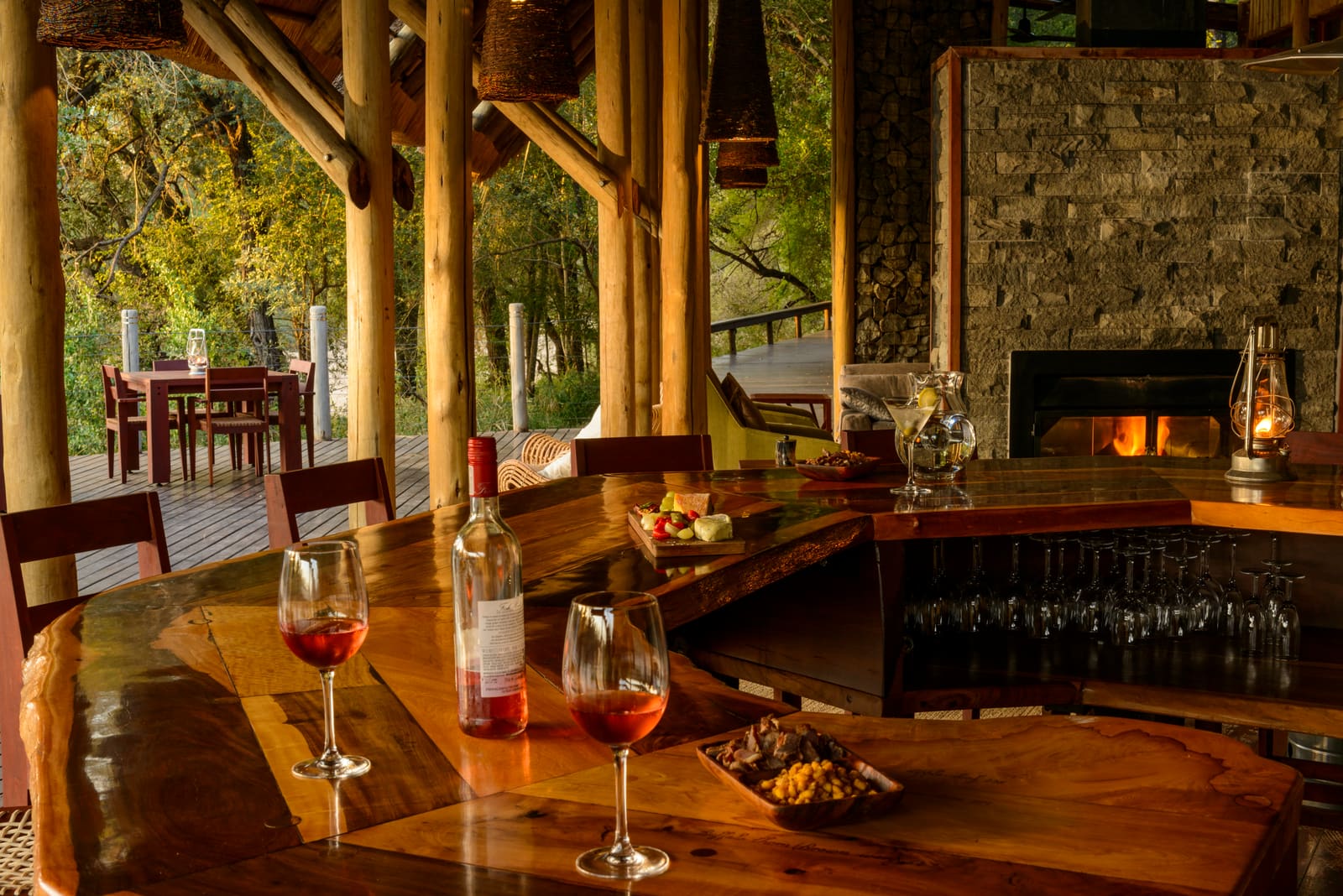 Rhino Post Safari Lodge 营地实景